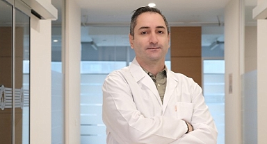 Doç. Dr. Barış Karabulut: “Süt dişleri kalıcı dişlerin rehberidir”