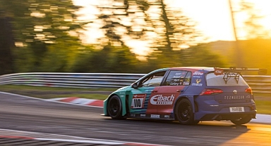 Emir Aşarı’dan “24 saat” yarışında kariyerinin en anlamlı birinciliği