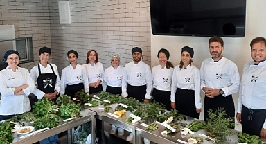 EÜ Gastronomi Akademisinin eğitimlerine Çeşme halkından yoğun ilgi