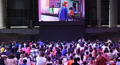 ‘Galaktik Tayfa’ Osmangazi’de seyirciyle buluştu