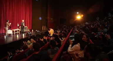 Gençler; Sergi, Söyleşi, Atölye ve Oyunlarla Unutulmaz Bir Genç Günler Yaşadılar