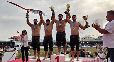 Gölcük Belediyesi Pehlivanı Manavgat'ta Şampiyon Oldu