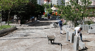 Güzelyurt Mahallesi’nde Bozulan Yollar ve Yaya Kaldırımları Yenileniyor