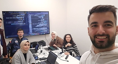 Harran Üniversitesi Öğrencilerinin Yer Aldığı Takımdan Büyük Başarı