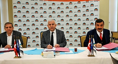 İZAYDAŞ'ta imzalar atıldı