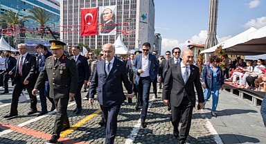 İzmir’de 19 Mayıs coşkusu