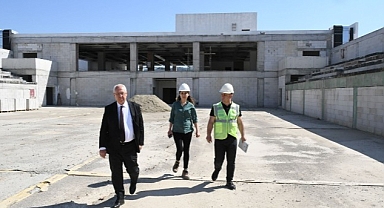 İzmir'e değer katacak Atatürk Gençlik ve Spor Merkezi'nin inşaatı hızla yükseliyor
