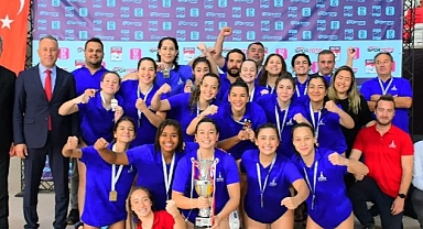 İzmir’in süper kızları