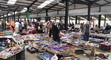 Kartepe Antika Pazarı’na İlgi Artıyor