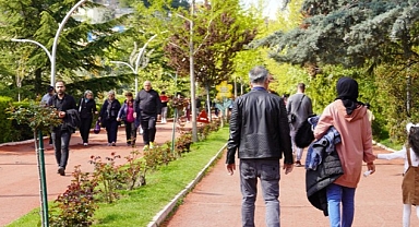Keçiörenliler Atatürk Botanik Bahçesine Akın Etti
