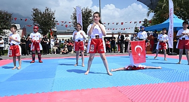 Kemer’de 19 Mayıs Atatürk’ü Anma, Gençlik ve Spor Bayramı töreni yapıldı