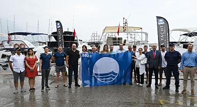 Kemer’de 4 tekneye mavi bayrak belgesi verildi
