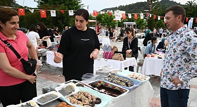 Kemer’de üreten ev hanımları kermesi yapıldı