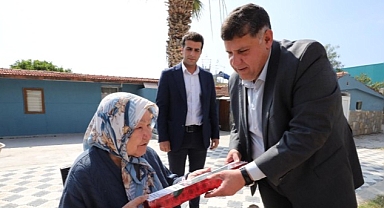 Menderes'te Anneler Unutulmadı