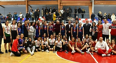 Mustafakemalpaşa Sporda Altın Çağını Yaşıyor