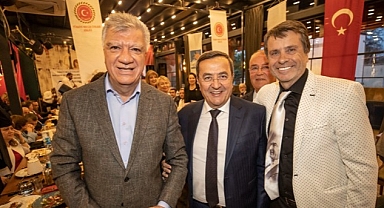 Narlıdere’de İzmir’e Hizmet Edenlere Vefa Gecesi