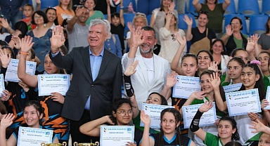 Narlıdere’nin Spor Okullarında Sertifika Heyecanı