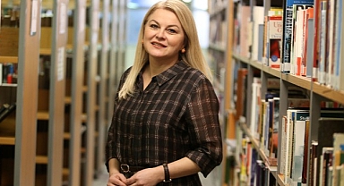 Prof. Dr. Deniz Ülke Arıboğan: “Toplumun en önemli özelliği, belirsizlikten statükoya doğru kayması” “Muhalif seçmeni de umutlandıracak, mutlu edecek bir yaklaşım zamanıdır”