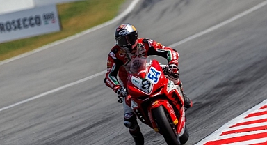 Red Bull Sporcusu Bahattin Sofuoğlu’ndan Kariyerinin İlk Zaferi