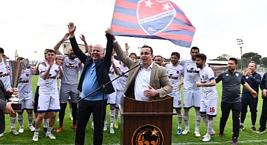 Şampiyon Mustafakemalpaşaspor Belediye