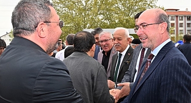 Selçuklu Belediye Başkanı Ahmet Pekyatırmacı, Cuma Buluşmaları kapsamında Mehmet Akif Mahallesi'nde vatandaşlar ile bir araya geldi