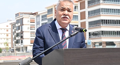 Spor kompleksi temel atma töreni