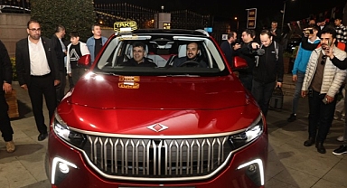 Taksiciler, TOGG konvoyu oluşturdu