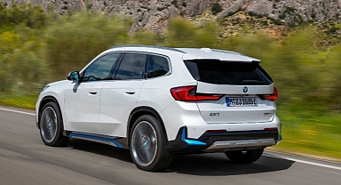 Tamamen Elektrikli Yeni BMW iX1 CI Bloom'da Sanatseverlerle Buluşuyor