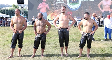 15. Sekapark Altınkemer Yağlı Güreşlerinde Başpehlivan Orhan Okulu