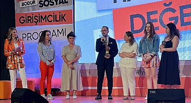 Afet Dayanışması Mentorluk Programı’na İş Birliği Ödülü