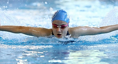 Aliağa Gençlik Merkezi’nde Yaz Dönemi Yüzme Kursları Başlıyor