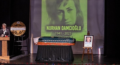 Başkan Soyer’den ünlü sanatçıya veda “Türkiye’nin sevinç kaynağıydı”