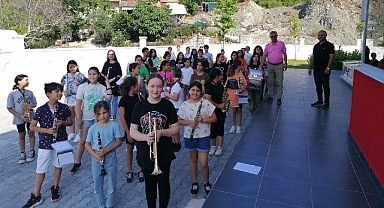 Başkan Topaloğlu’ndan Cumhuriyet Bandosu’na ziyaret