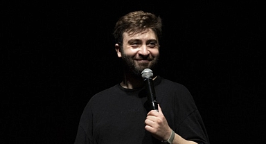 Baturay Özdemir “Biraz Daha” stand-up gösterisi ile haziran ayı boyunca sahnede