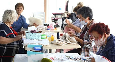 Bayraklılı kadınlardan ‘el emeği sergisi’