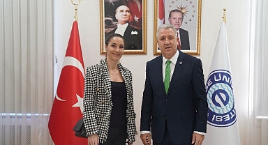 Bu proje ile geri dönüşümlü giysilerin özellikleri üretim öncesinde tahminlenecek