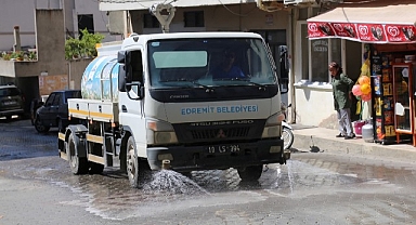 Edremit Belediyesi Kapsamlı Temizliklerine Devam Ediyor!