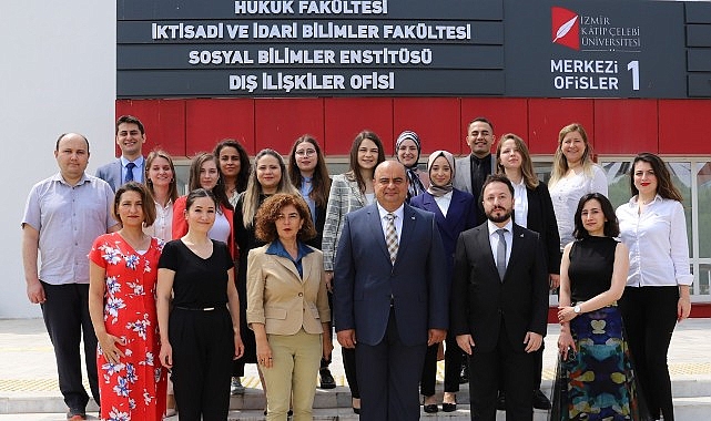 Ege’nin Yabancı Dilde Eğitim Veren İlk Hukuk Fakültesi İKÇÜ’de