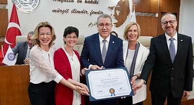 EÜ Sağlık Bilimleri Fakültesi Beslenme ve Diyetetik Bölümü tam akredite oldu