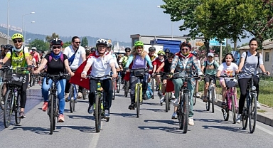 Gaziemirliler sağlık için pedal çevirdi