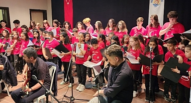 Gölcük Belediyesi Çocuk Korosu'ndan Muhteşem Konser