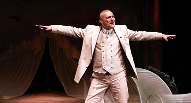 İBB Şehir Tiyatroları Açık Hava Yaz Oyunları Başlıyor