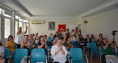 İzmir’in girişimci kadınları sertifikalarını aldı