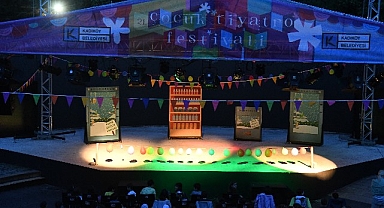 Kadıköy’de Çocuk Tiyatro Festivali devam ediyor