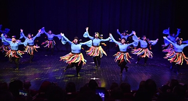Kursiyerlerin yıl sonu gösterisine yoğun ilgi