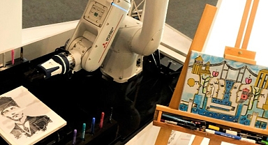Mitsubishi Electric’in kolaboratif robotu Melfa Assista, Cumhuriyetimizin 100. yılını çizdiği resimlerle kutladı 