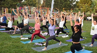 Nilüferliler yoga için buluşuyor