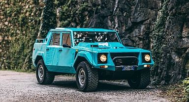 Pirelli’nin Lamborghini LM002 için geliştirdiği ‘Kulaklı’ lastiği Scorpion BK geri dönüyor