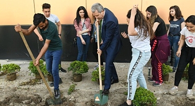 Rektör Prof. Dr. Budak, “Ege Üniversitesinde sıfır atık bilinci bir kültüre dönüştü”