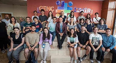 Soyer: Gençlerin öncülüğünde yürüyeceğiz